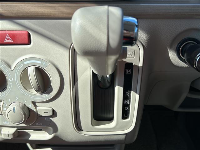 気になる車はすぐにお問い合わせください！画面右側の００６６から始まる無料ダイヤルからお問い合わせ下さい！専門スタッフがお車のご質問にお答えいたします！