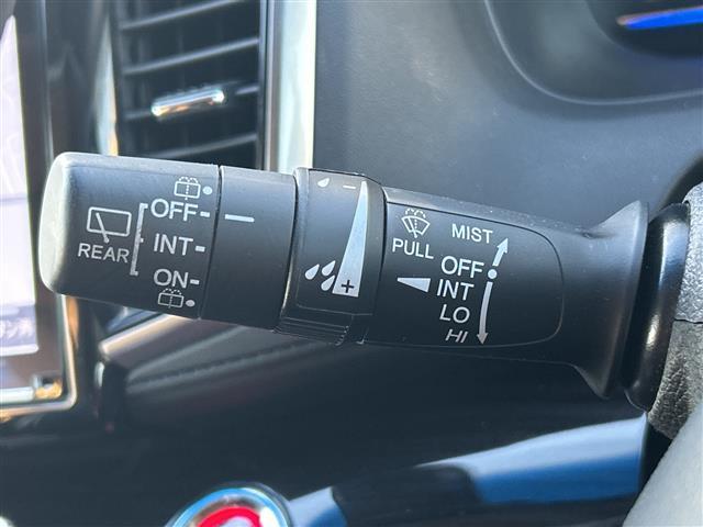 オデッセイハイブリッド ハイブリッド　全方位カメラ／純正ナビ／両側パワースライドドア／ブラインドスポットモニター／ハーフレザー／パワーシート／衝突軽減システム／ドライブレコーダー／クルーズコントロール／シートヒーター／オットマン／ＬＥＤ（9枚目）