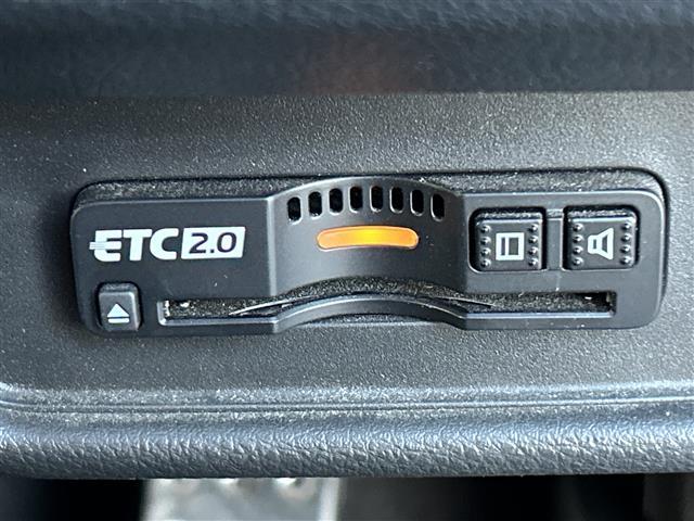 オデッセイハイブリッド ハイブリッド　全方位カメラ／純正ナビ／両側パワースライドドア／ブラインドスポットモニター／ハーフレザー／パワーシート／衝突軽減システム／ドライブレコーダー／クルーズコントロール／シートヒーター／オットマン／ＬＥＤ（14枚目）