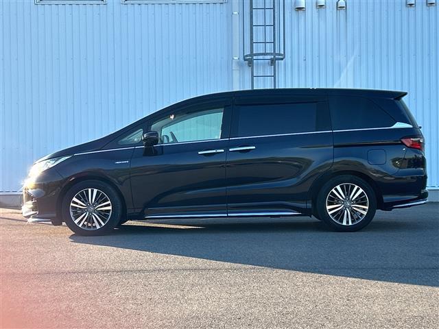 オデッセイハイブリッド ハイブリッド　全方位カメラ／純正ナビ／両側パワースライドドア／ブラインドスポットモニター／ハーフレザー／パワーシート／衝突軽減システム／ドライブレコーダー／クルーズコントロール／シートヒーター／オットマン／ＬＥＤ（34枚目）