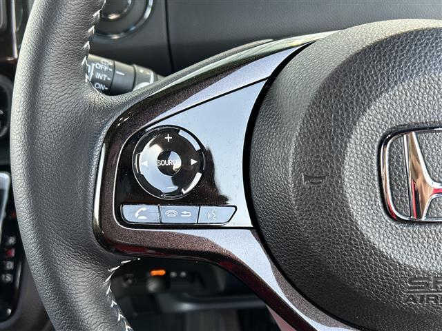 Ｎ－ＢＯＸカスタム Ｇ・Ｌターボホンダセンシング　純正ナビ／両側パワースライドドア／ビルトインＥＴＣ／ワンオーナー／バックカメラ／フルセグＴＶ／衝突軽減システム／ハーフレザー／シートヒーター／クルーズコントロール／フォグランプ／レーンキープアシスト（7枚目）