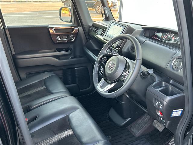 Ｎ－ＢＯＸカスタム Ｇ・Ｌターボホンダセンシング　純正ナビ／両側パワースライドドア／ビルトインＥＴＣ／ワンオーナー／バックカメラ／フルセグＴＶ／衝突軽減システム／ハーフレザー／シートヒーター／クルーズコントロール／フォグランプ／レーンキープアシスト（18枚目）