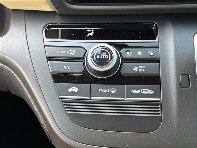 フリード Ｇ・ホンダセンシング　純正Ｇａｔｈｅｒｓナビ　衝突軽減ブレーキ　レーダークルーズコントロール　ＬＥＤヘッドライト　ＥＴＣ　バックカメラ　スマートキー　両側パワースライドドア　純正フロアマット　レーンキープアシスト　フルセグ（15枚目）