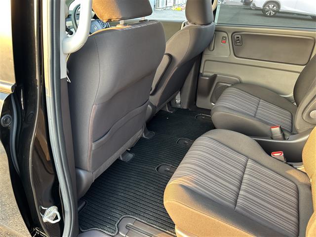 フリード Ｇ・ホンダセンシング　純正Ｇａｔｈｅｒｓナビ　衝突軽減ブレーキ　レーダークルーズコントロール　ＬＥＤヘッドライト　ＥＴＣ　バックカメラ　スマートキー　両側パワースライドドア　純正フロアマット　レーンキープアシスト　フルセグ（24枚目）