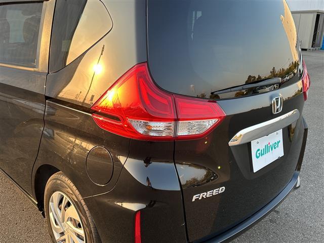 フリード Ｇ・ホンダセンシング　純正Ｇａｔｈｅｒｓナビ　衝突軽減ブレーキ　レーダークルーズコントロール　ＬＥＤヘッドライト　ＥＴＣ　バックカメラ　スマートキー　両側パワースライドドア　純正フロアマット　レーンキープアシスト　フルセグ（40枚目）