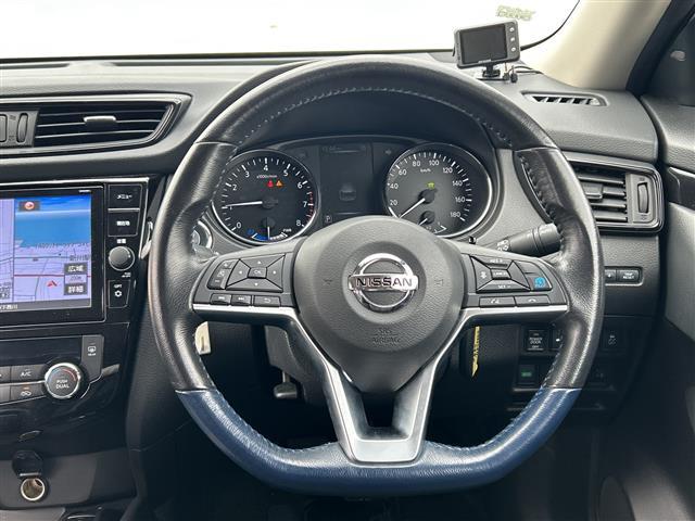 エクストレイル オーテック　ハイブリッド　ｉパッケージ　純正ワイドナビ　衝突軽減ブレーキ　パワーシート　ＬＥＤヘッドライト　レーダークルーズコントロール　アラウンドビューモニター　シートヒーター　電動リアゲート　ＥＴＣ　ドライブレコーダー　コーナーセンサー（8枚目）