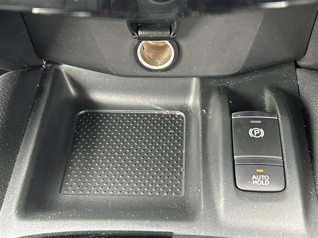 エクストレイル オーテック　ハイブリッド　ｉパッケージ　純正ワイドナビ　衝突軽減ブレーキ　パワーシート　ＬＥＤヘッドライト　レーダークルーズコントロール　アラウンドビューモニター　シートヒーター　電動リアゲート　ＥＴＣ　ドライブレコーダー　コーナーセンサー（13枚目）