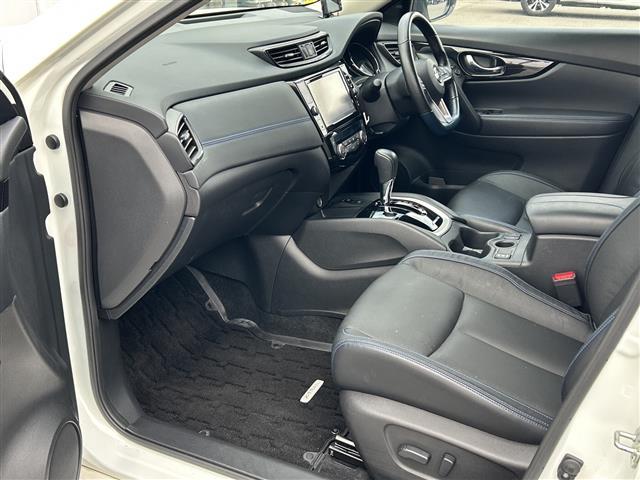 エクストレイル オーテック　ハイブリッド　ｉパッケージ　純正ワイドナビ　衝突軽減ブレーキ　パワーシート　ＬＥＤヘッドライト　レーダークルーズコントロール　アラウンドビューモニター　シートヒーター　電動リアゲート　ＥＴＣ　ドライブレコーダー　コーナーセンサー（23枚目）