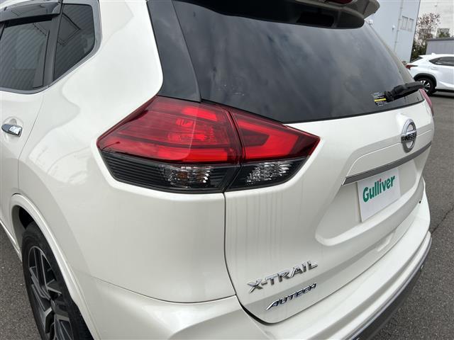 エクストレイル オーテック　ハイブリッド　ｉパッケージ　純正ワイドナビ　衝突軽減ブレーキ　パワーシート　ＬＥＤヘッドライト　レーダークルーズコントロール　アラウンドビューモニター　シートヒーター　電動リアゲート　ＥＴＣ　ドライブレコーダー　コーナーセンサー（40枚目）