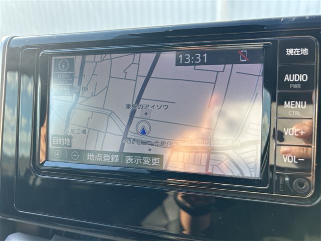 ＲＡＶ４ ハイブリッドＧ　純正ナビ　デジタルインナー　衝突軽減ブレーキ　レーダークルーズコントロール　ＬＥＤヘッドライト　電動リアゲート　パワーシート　シートヒーター　ルーフレール　コーナーセンサー　ＥＴＣ　純正１インチＡＷ（5枚目）