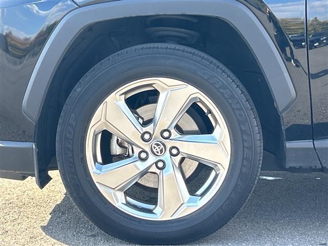 ＲＡＶ４ ハイブリッドＧ　純正ナビ　デジタルインナー　衝突軽減ブレーキ　レーダークルーズコントロール　ＬＥＤヘッドライト　電動リアゲート　パワーシート　シートヒーター　ルーフレール　コーナーセンサー　ＥＴＣ　純正１インチＡＷ（40枚目）