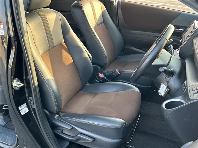 シエンタ Ｇ　クエロ　純正ナビ　衝突軽減ブレーキ　両側パワースライドドア　ＬＥＤヘッドライト　コーナーセンサー　バックカメラ　ＥＴＣ　スマートキー　フルセグＴＶ　横滑り防止装置　レーンキープアシスト　エアバッグＷ＋サイド（19枚目）