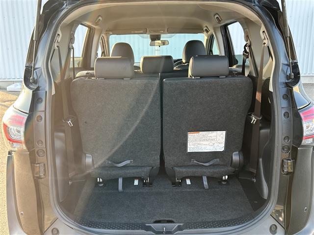 シエンタ Ｇ　クエロ　純正ナビ　衝突軽減ブレーキ　両側パワースライドドア　ＬＥＤヘッドライト　コーナーセンサー　バックカメラ　ＥＴＣ　スマートキー　フルセグＴＶ　横滑り防止装置　レーンキープアシスト　エアバッグＷ＋サイド（29枚目）