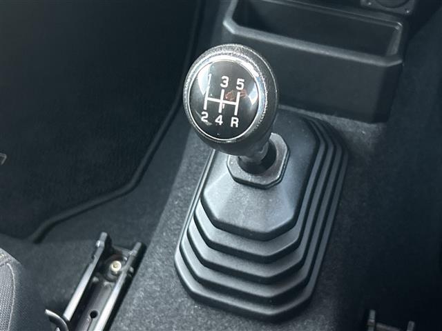 ジムニー XC 純正8インチナビ 衝突軽減ブレーキ LEDライト オートマチックハイビーム ETC 5速MT 4WD クルーズコントロール 純正16インチAW スマートキー スペアキー有 シートヒーター フルセグTV(13枚目)