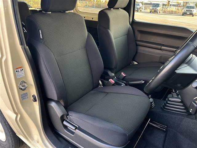 ジムニー XC 純正8インチナビ 衝突軽減ブレーキ LEDライト オートマチックハイビーム ETC 5速MT 4WD クルーズコントロール 純正16インチAW スマートキー スペアキー有 シートヒーター フルセグTV(17枚目)