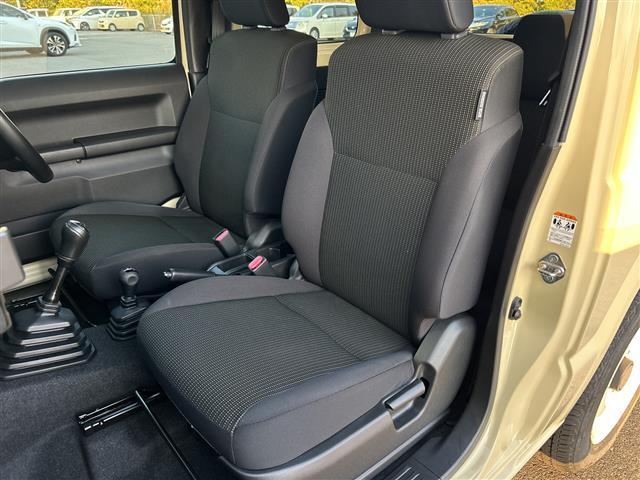 ジムニー XC 純正8インチナビ 衝突軽減ブレーキ LEDライト オートマチックハイビーム ETC 5速MT 4WD クルーズコントロール 純正16インチAW スマートキー スペアキー有 シートヒーター フルセグTV(19枚目)