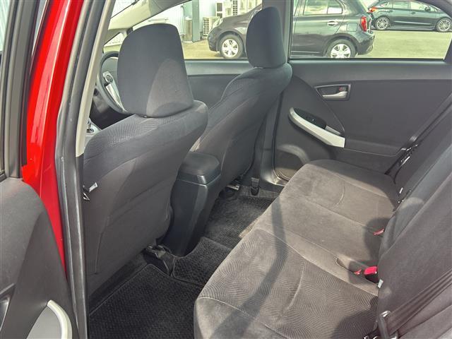 プリウス Ｓ　純正ナビ　フルセグ　スマートキー　ドライブレコーダー　フロアマット　Ｂｌｕｅｔｏｏｔｈ　オートライト　プッシュスタート　カーテンエアバック　スペアキー　保証書　取扱説明書（23枚目）