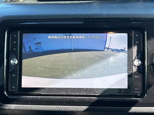 ヴィッツ ジュエラ 純正ナビ ETC バックカメラ オートライト スマートキー アイドリングストップ スペアキー Bluetooth フルセグ フロアマット フォグランプ レーンキープアシスト 保証書 取扱説明書(3枚目)