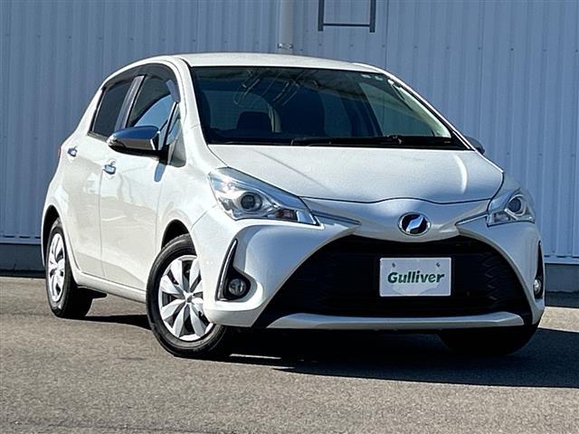 ヴィッツ ジュエラ 純正ナビ ETC バックカメラ オートライト スマートキー アイドリングストップ スペアキー Bluetooth フルセグ フロアマット フォグランプ レーンキープアシスト 保証書 取扱説明書(31枚目)