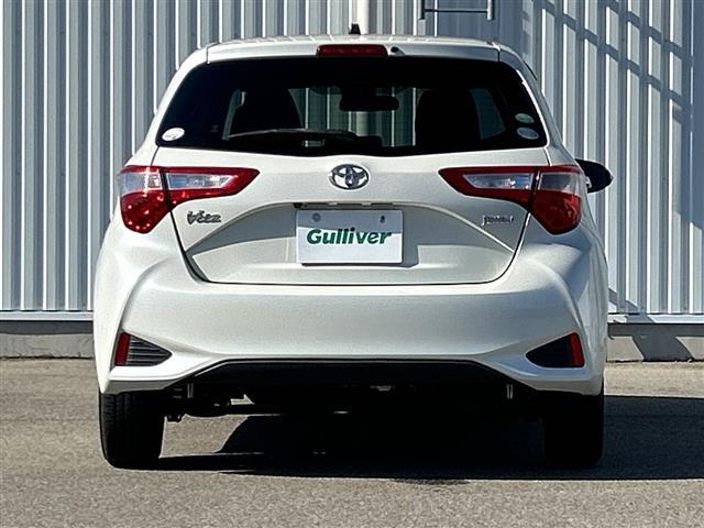 ヴィッツ ジュエラ 純正ナビ ETC バックカメラ オートライト スマートキー アイドリングストップ スペアキー Bluetooth フルセグ フロアマット フォグランプ レーンキープアシスト 保証書 取扱説明書(35枚目)