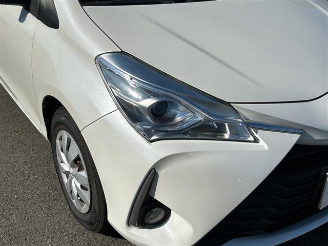 ヴィッツ ジュエラ 純正ナビ ETC バックカメラ オートライト スマートキー アイドリングストップ スペアキー Bluetooth フルセグ フロアマット フォグランプ レーンキープアシスト 保証書 取扱説明書(37枚目)