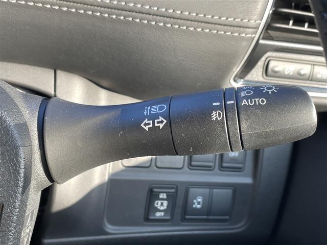 セレナ ハイウェイスター 純正9インチナビ 全方位 バックカメラ フリップダウンモニター 片側パワースライドドア エマージェンシー セーフティーパック ETC LED コーナーセンサー パーキングアシスト 保証書 取扱説明書(9枚目)