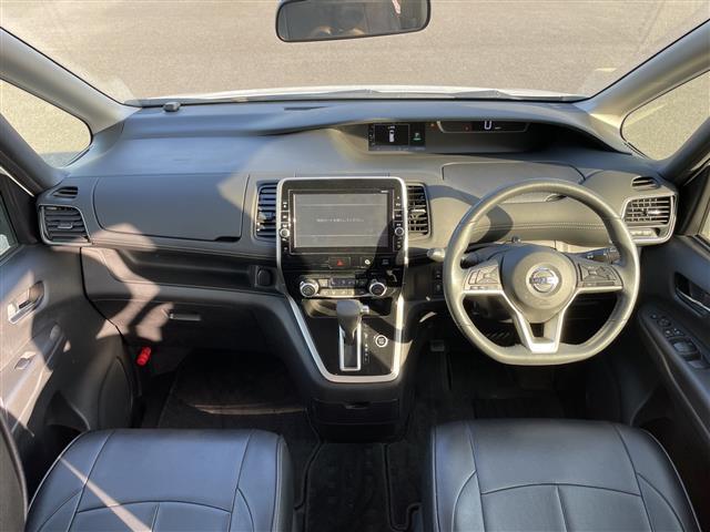 セレナ ハイウェイスター 純正9インチナビ 全方位 バックカメラ フリップダウンモニター 片側パワースライドドア エマージェンシー セーフティーパック ETC LED コーナーセンサー パーキングアシスト 保証書 取扱説明書(18枚目)