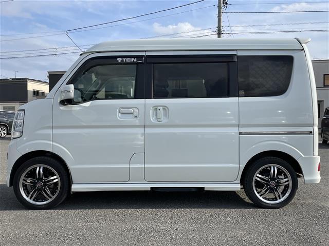 エブリイワゴン ＰＺターボスペシャル　純正ＳＤナビ　衝突被害軽減ブレーキ　横滑り防止装置　レーンキープアシスト　クリアランスソナー　両側パワースライドドア　Ｄ席シートヒーター　レザー調シートカバー　ステアリングリモコン　プッシュスタート（5枚目）