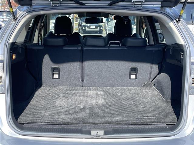 レヴォーグ 2.0GT-Sアイサイト 純正SDナビ アイサイト 衝突被害軽減ブレーキ 横滑り防止装置 レーダークルーズコントロール レーンキープアシスト ヒルアシストコントロール ブラインドスポットモニター バックカメラ サイドカメラ(13枚目)