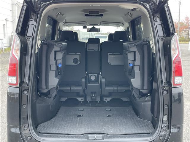 セレナ X Vセレクション ワンオーナー 社外SDナビ 社外フリップダウンモニター エマージェンシーブレーキ 横滑り防止装置 クルーズコントロール レーンキープアシスト パーキングアシスト クリアランスソナー 全方位カメラ(16枚目)