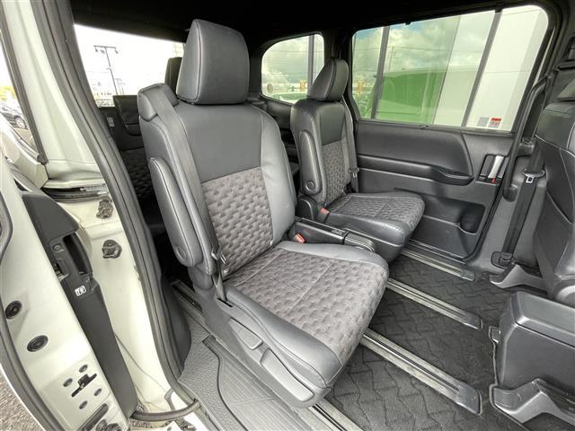 ヴォクシー S-Z 寒冷地仕様 純正ディスプレイオーディオ(ナビ機能付き) トヨタセーフティセンス プリクラッシュセーフティ 横滑り防止装置 レーダークルーズコントロール レーンキープアシスト パーキングアシスト BSM(10枚目)