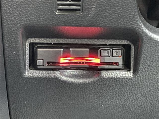 ヴォクシー S-Z 寒冷地仕様 純正ディスプレイオーディオ(ナビ機能付き) トヨタセーフティセンス プリクラッシュセーフティ 横滑り防止装置 レーダークルーズコントロール レーンキープアシスト パーキングアシスト BSM(26枚目)