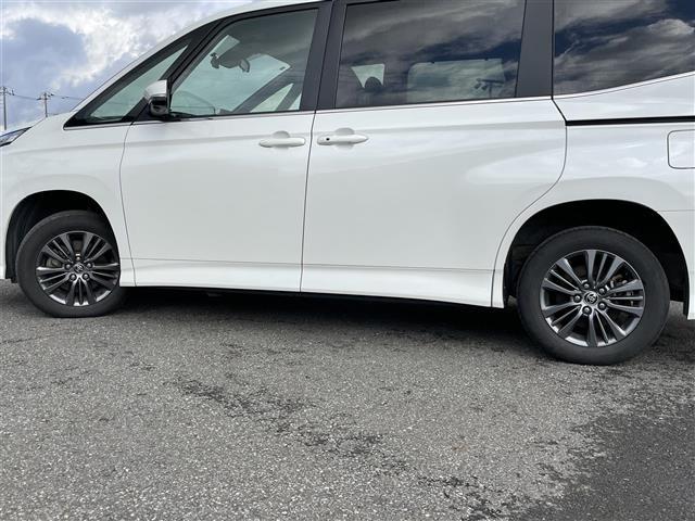 ヴォクシー S-Z 寒冷地仕様 純正ディスプレイオーディオ(ナビ機能付き) トヨタセーフティセンス プリクラッシュセーフティ 横滑り防止装置 レーダークルーズコントロール レーンキープアシスト パーキングアシスト BSM(40枚目)