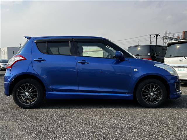 スイフト XG 純正メモリーナビ ETC 前席シートヒーター プッシュスタート スマートキー キセノンヘッドライト ヘッドライトレベライザー 電動格納ミラー 純正フロアマット ドアバイザー 社外エンジンスターター(4枚目)