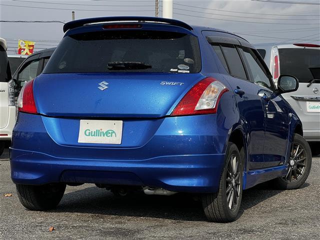 スイフト XG 純正メモリーナビ ETC 前席シートヒーター プッシュスタート スマートキー キセノンヘッドライト ヘッドライトレベライザー 電動格納ミラー 純正フロアマット ドアバイザー 社外エンジンスターター(7枚目)