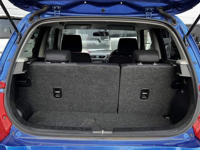 スイフト XG 純正メモリーナビ ETC 前席シートヒーター プッシュスタート スマートキー キセノンヘッドライト ヘッドライトレベライザー 電動格納ミラー 純正フロアマット ドアバイザー 社外エンジンスターター(13枚目)