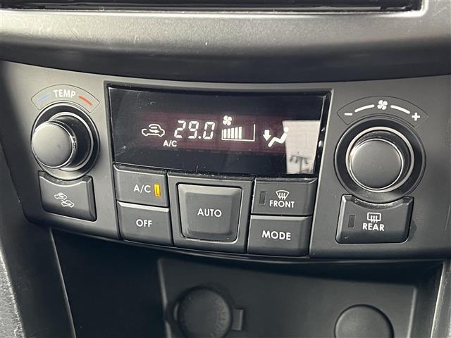 スイフト XG 純正メモリーナビ ETC 前席シートヒーター プッシュスタート スマートキー キセノンヘッドライト ヘッドライトレベライザー 電動格納ミラー 純正フロアマット ドアバイザー 社外エンジンスターター(19枚目)