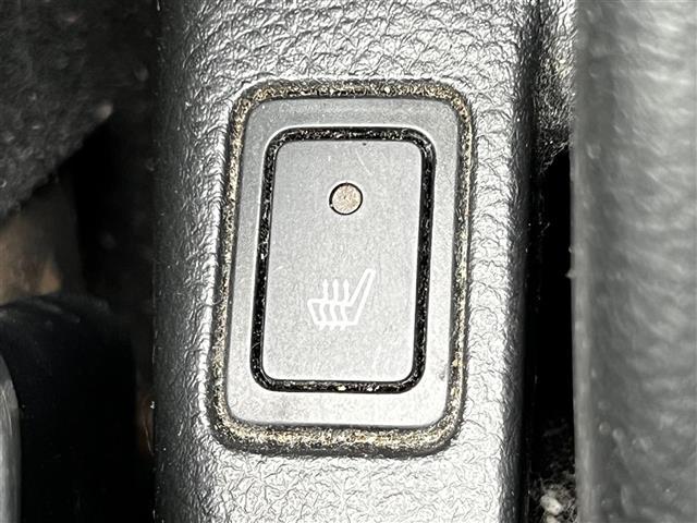 スイフト XG 純正メモリーナビ ETC 前席シートヒーター プッシュスタート スマートキー キセノンヘッドライト ヘッドライトレベライザー 電動格納ミラー 純正フロアマット ドアバイザー 社外エンジンスターター(25枚目)