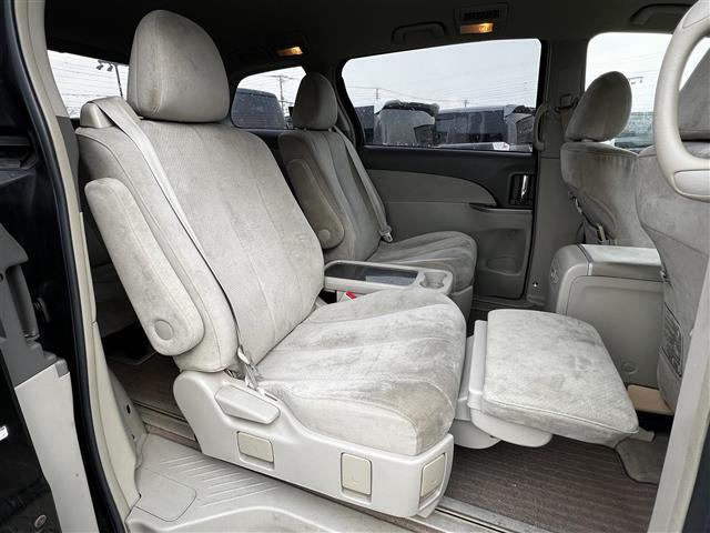 気になる車はすぐにお問い合わせください!画面右側の0066から始まる無料ダイヤルからお問い合わせ下さい!専門スタッフがお車のご質問にお答えいたします!