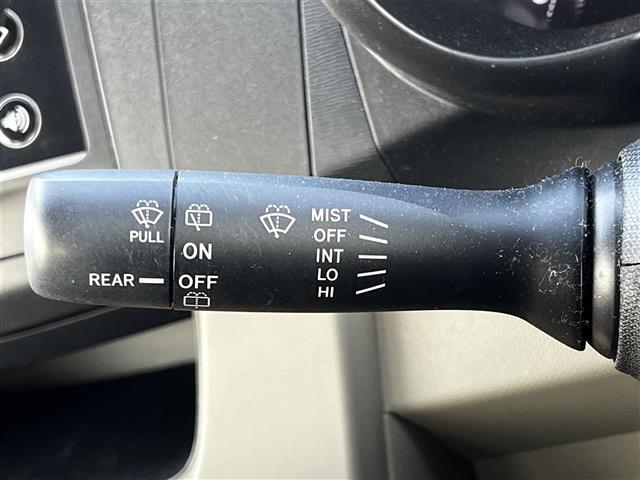 ムーヴ L SA 純正オーディオ 衝突被害軽減ブレーキ 横滑り防止装置 ドライブレコーダー アイドリングストップ リモコンキー ハロゲンヘッドライト ヘッドライトレベライザー 電動格納ミラー 純正フロアマット(28枚目)