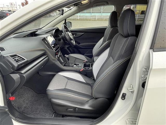 気になる車はすぐにお問い合わせください！画面右側の００６６から始まる無料ダイヤルからお問い合わせ下さい！専門スタッフがお車のご質問にお答えいたします！