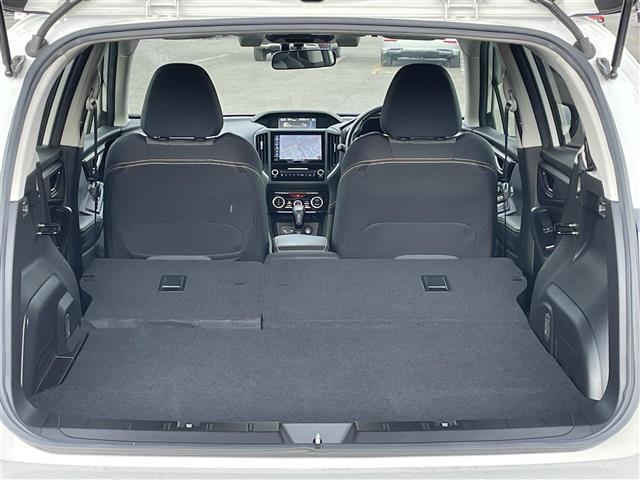 店頭在庫以外にも全国約４万台※の在庫から、ぴったりな１台をご提案します！※２０２３年１０月現在の在庫台数です。売約済の可能性があります。