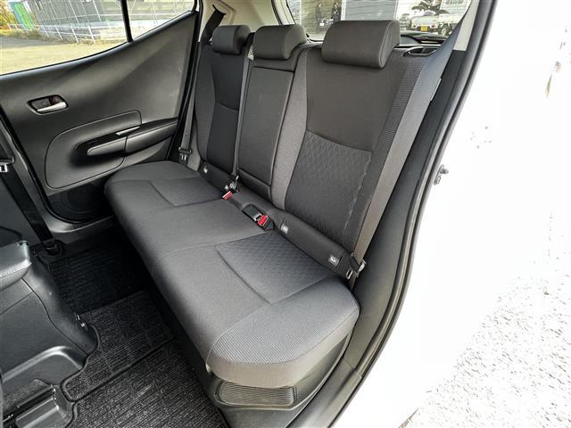 アクア Ｇ　純正メモリーナビ　トヨタセーフティセンス　衝突被害軽減ブレーキ　横滑り防止装置　レーダークルーズコントロール　レーンキープアシスト　クリアランスソナー　ブラインドスポットモニター　バックカメラ（12枚目）