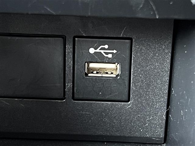 アクア Ｇ　純正メモリーナビ　トヨタセーフティセンス　衝突被害軽減ブレーキ　横滑り防止装置　レーダークルーズコントロール　レーンキープアシスト　クリアランスソナー　ブラインドスポットモニター　バックカメラ（25枚目）