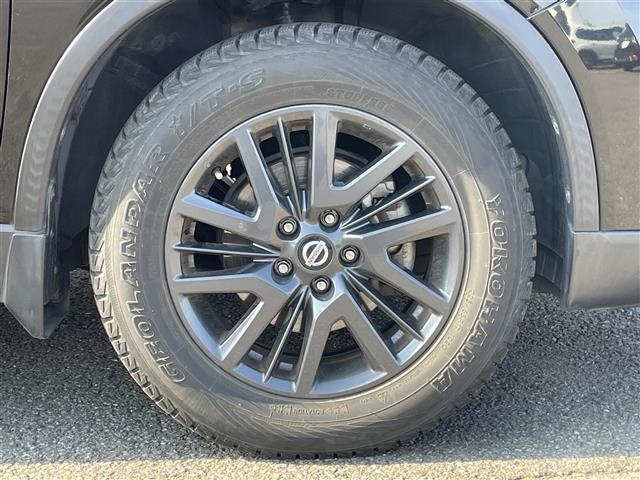 エクストレイル 20XブラクエクストリーマXエマージェンシブレーキP 純正ディーラーOPナビ エマージェンシーブレーキ 横滑り防止装置 ヒルディセントコントロール レーンキープアシスト クリアランスソナー ビルトインETC アイドリングストップ 前席シートヒーター(40枚目)