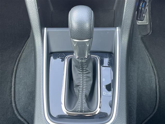 レヴォーグ 1.6GTアイサイト 社外メモリーナビ アイサイト 衝突被害軽減ブレーキ 横滑り防止装置 レーダークルーズコントロール レーンキープアシスト リアパーキングセンサー バックカメラ ETC ドライブレコーダー アイドリング(20枚目)