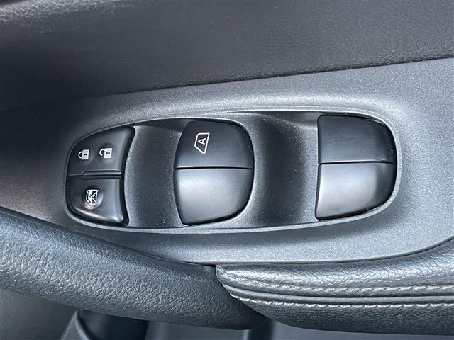 エクストレイル 20X 純正ディーラーOPナビ 横滑り防止装置 ヒルディセントコントロール バックカメラ ETC アイドリングストップ ECOMODE 前席シートヒーター カプロンシート プッシュスタート スマートキー(36枚目)