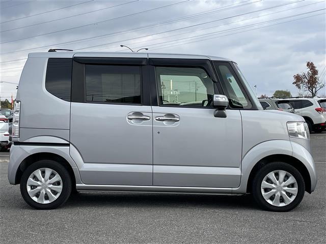 N-BOX G SSパッケージ 社外メモリーナビ シティブレーキアクティブシステム 横滑り防止装置 バックカメラ ビルトインETC ECONモード 両側パワースライドドア 前席シートヒーター ステアリングリモコン プッシュスタート(4枚目)