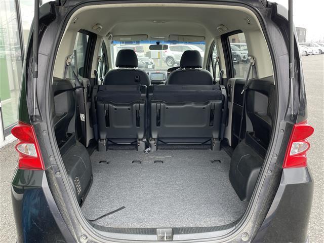 フリード フレックス エアロ ワンオーナー 純正ディーラーOPナビ バックカメラ 片側パワースライドドア ステアリングリモコン リモコンキー HIDヘッドライト 電動格納ミラー ウィンカーミラー 純正フロアマット 冬タイヤ積込(15枚目)