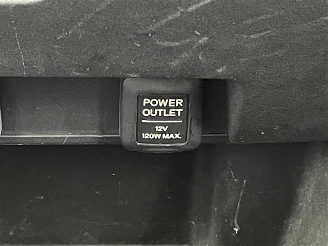 フリード フレックス エアロ ワンオーナー 純正ディーラーOPナビ バックカメラ 片側パワースライドドア ステアリングリモコン リモコンキー HIDヘッドライト 電動格納ミラー ウィンカーミラー 純正フロアマット 冬タイヤ積込(27枚目)